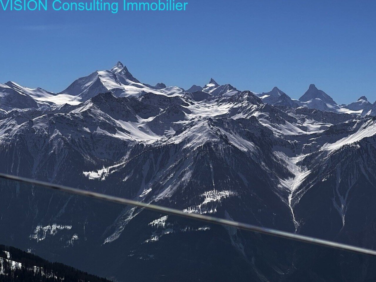 Aperçu spectaculaire du panorama de montagne depuis la Gemmi – Sommets alpins inaccessibles en vue